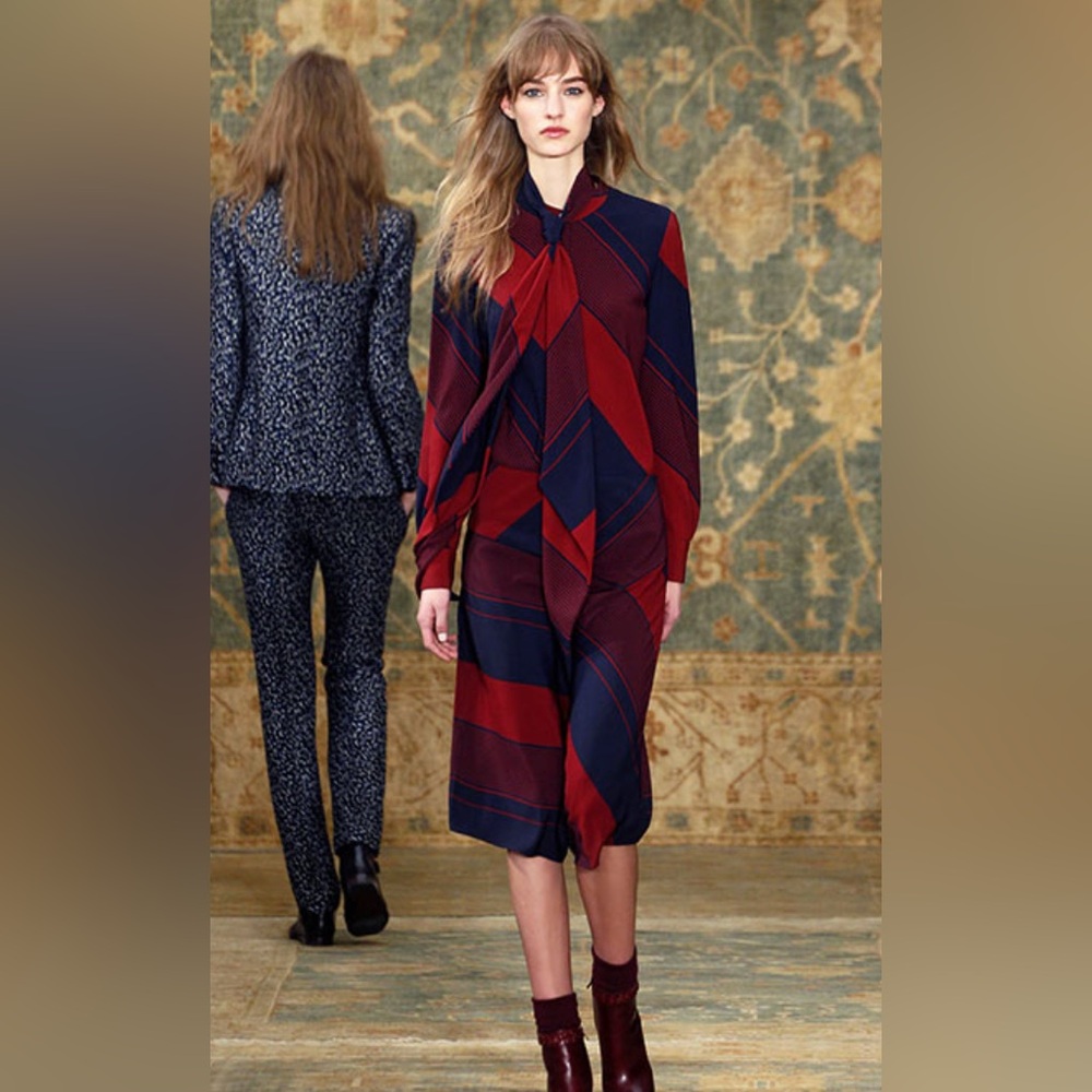 Tory Burch Lyon Navy/Burgundy Asymmetrical Faux Wrap Dress detachable scarf EUC